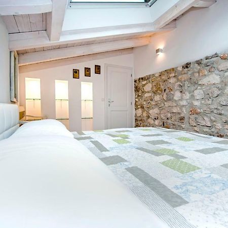 Apartment And Studio Ca' 3 Vie Rovinj Buitenkant foto